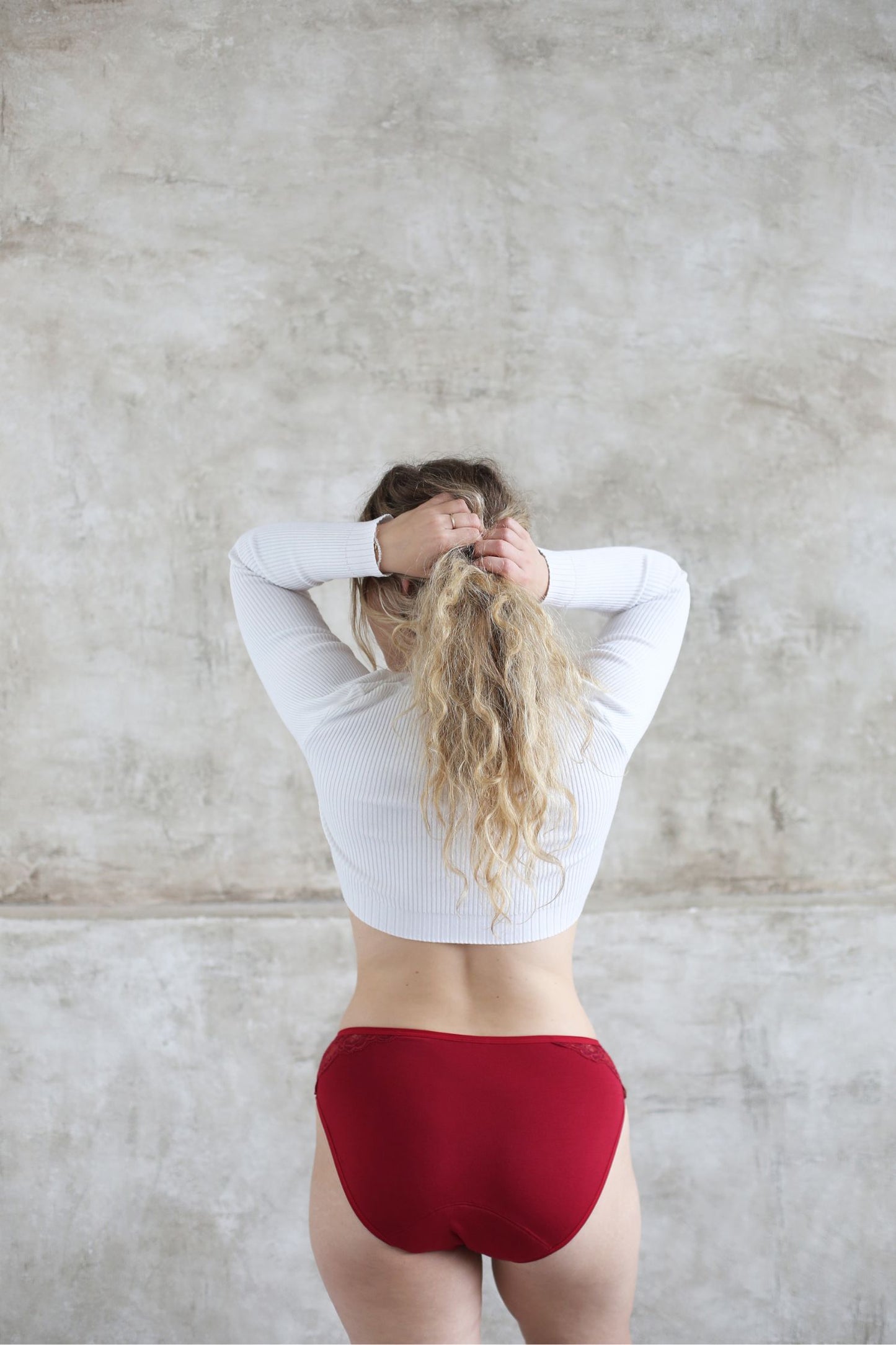 MODAL | Rafinovaná klasika bordó 4/5