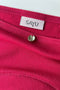 Detail šití na menstruačních kalhotkách pro dívky